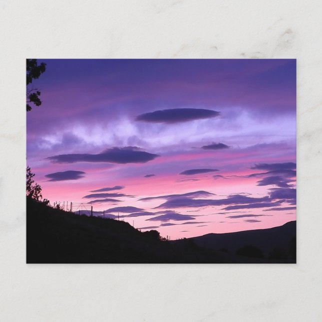 Cartão Postal Pôr do sol da invasão alienígena  (Frente)