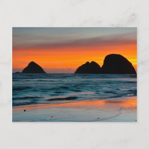 Cartão Postal Pôr do sol, pilhas de mar, Oceanside, Oregon, EUA