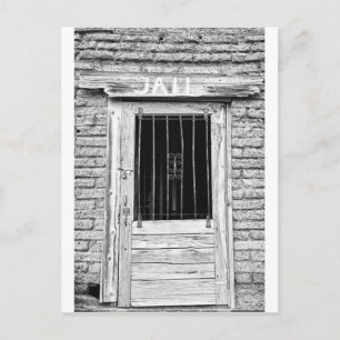 Cartão Postal Porta velha do Jailhouse em preto e branco