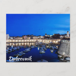 Cartão Postal Porto de Dubrovnik e paredes iluminadas à noite