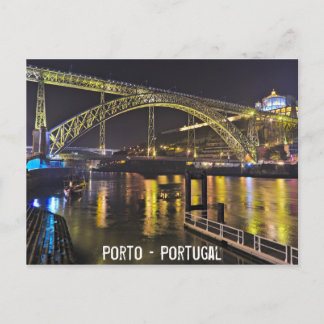 Cartão Postal Porto - Portugal. Cena Noturna Perto do Rio Douro