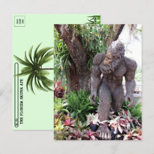 Cartão Postal Posto - Foto de uma estátua em Flórida Skunk Ape