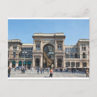 Cartão Postal Praça Piazza Duomo em Milão, Itália