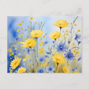 Cartão Postal Prado Azul Claro com Flores Selvagens Delicadas