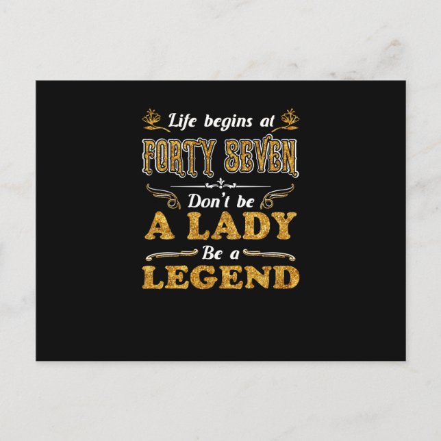 Cartão Postal Presentes de Aniversário | A Vida Começa Aos 47 (Frente)