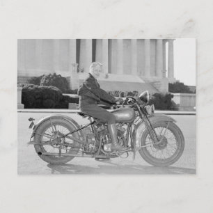 Cartão Postal Primeiras mulheres a receberem a licença da Motorc