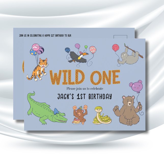 Cartão Postal Primeiro aniversario Safari Invoca Animais Selvage (Wild One 1st Birthday Jungle Safari animals invitation in blue.)