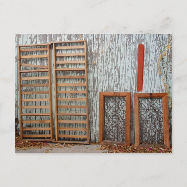 Cartão Postal Quadros Contra Parede (Frente)