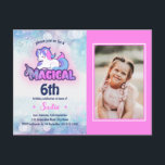 Cartão Postal Qualquer 6 Rosa Púrpura Unicórnio Foto Rosa,, Aniv<br><div class="desc">Este convite de 6 de unicórnio mágico é perfeito para a festa mágica do unicórnio da sua menina,  apresentando pop de rosa e roxo junto com alguns faíscas mágicas.</div>