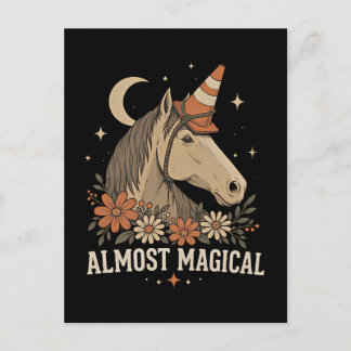 Cartão Postal Quase um Cavalo Unicórnio Mágico e Divertido