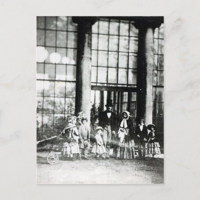 Cartão Postal Queen Victoria & Prince Albert with their (Frente)