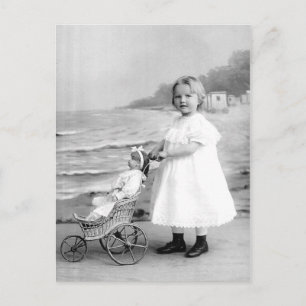 Cartão Postal Rapariga dos anos 1900 com sua boneca