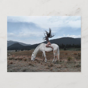 Cartão Postal Rapariga no Cavalo