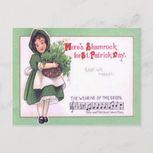 Cartão Postal Rapariga Shamrock Vestindo o Verde
