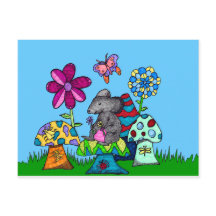 Rato Adorável entre Cogumelos