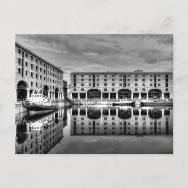 Cartão Postal Reflexões de Albert Dock Liverpool (Frente)