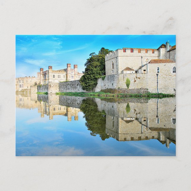 Cartão Postal Reflexões de um Castelo majestoso (Frente)