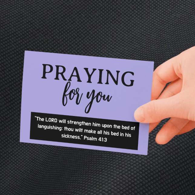 Cartão Postal Rezando Por Você Salmo Fique Bem Logo (Praying For You Psalm Get Well Soon Purple Postcard)
