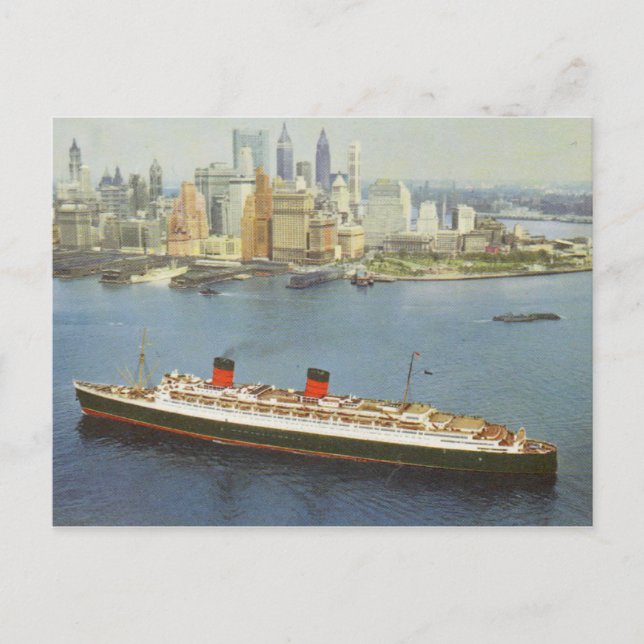 Cartão Postal RMS Queen Elizabeth Sailing New York Harbor (Frente)
