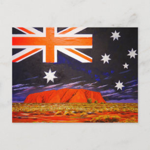 Cartão Postal rocha de Ayers e bandeira australiana