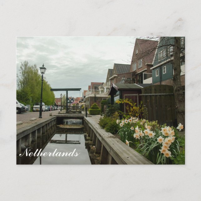 Cartão Postal Rua em Volendam, Holanda (Frente)