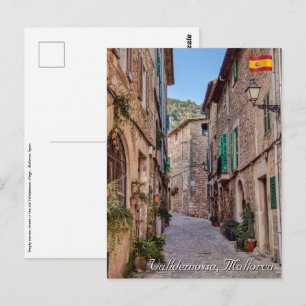 Cartão Postal Rua estreita em Valldemossa village - Mallorca