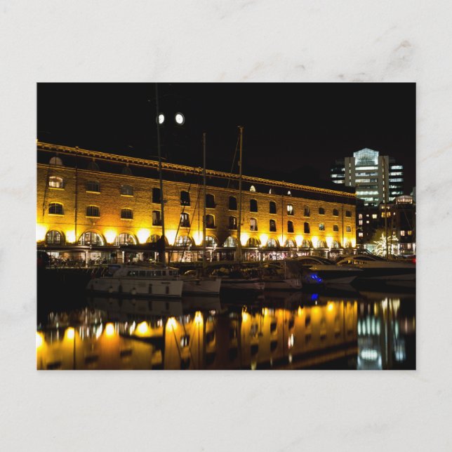 Cartão Postal Rua Katherines Dock London night View (Frente)