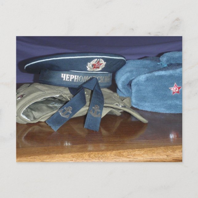 Cartão Postal Russian Military Hats (Frente)