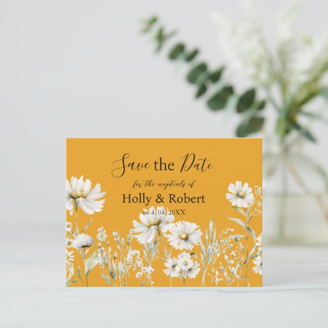 Cartão Postal Saffron Yellow, Daisy Floral Wedding Save the Date (Em pé/Frente)