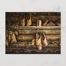 Cartão Postal Sapatos de entrecasco na parede