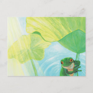Cartão Postal Sapo verde engraçado sob Lily Pad