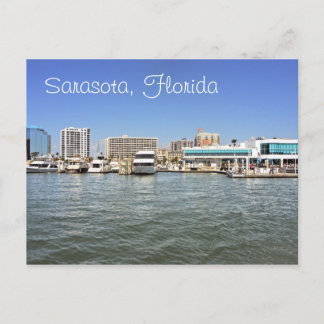 Cartão Postal Sarasota, linha do horizonte na Flórida, da baía.
