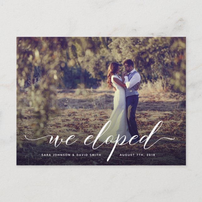 Cartão Postal Script We Eloped Elopement Announcement Postcard (Frente)