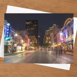 Cartão Postal Sexta Rua ao Crepúsculo no Centro de Austin, Texas