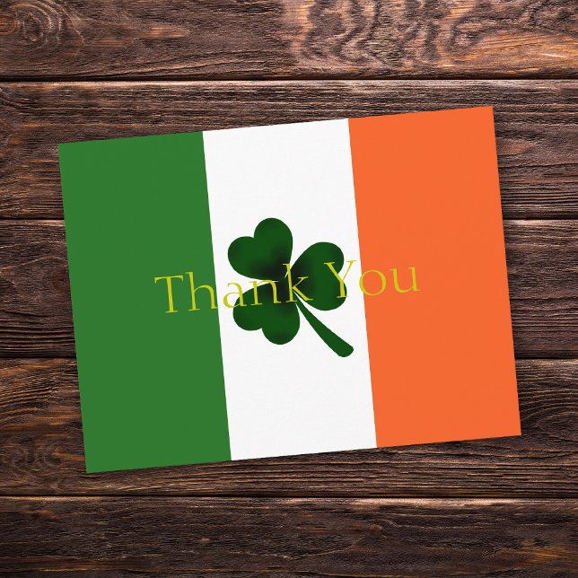 Cartão Postal Shamrock Obrigado (Shamrock Thank You Postcard with Irish Flag Colors.  Beautiful Shamrock Leaf design.)