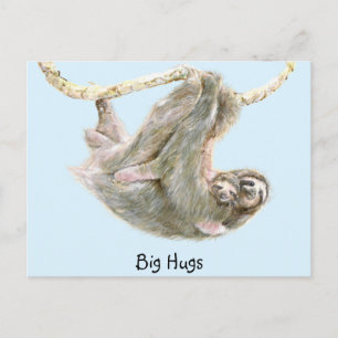 Cartão Postal Sloth, bebê com a mãe abraçando "Big Hugs"