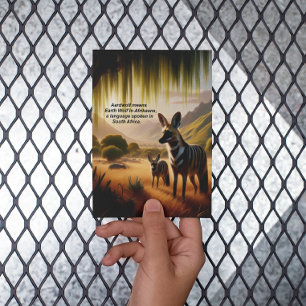 Cartão Postal Soberano Aardwolf Grazing em Lush Grasslands