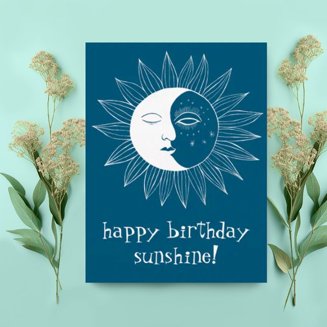 Cartão Postal Sol alegre e Lua FELIZ ANIVERSÁRIO PERSONALIZADO (Sweet happy birthday boho postcard with sun and moon illustration. Add custom text)