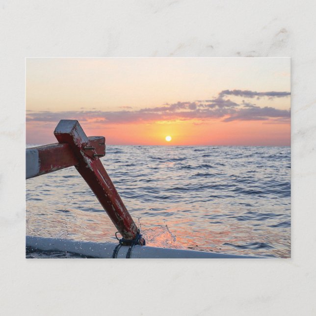 Cartão Postal Sol no Mar de Bali (Frente)