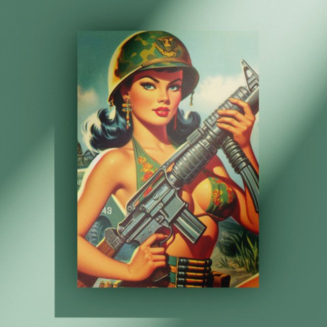 Cartão Postal Soldado Antigo Pin-up (Criador carregado)