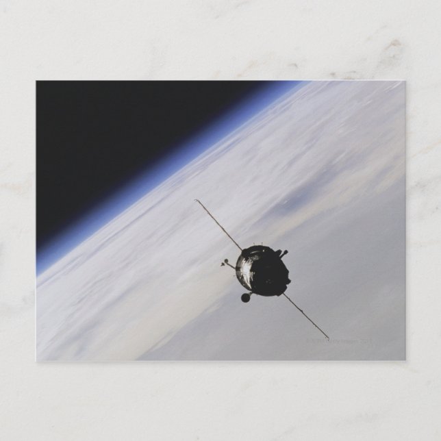 Cartão Postal Spacecraft in outer space (Frente)