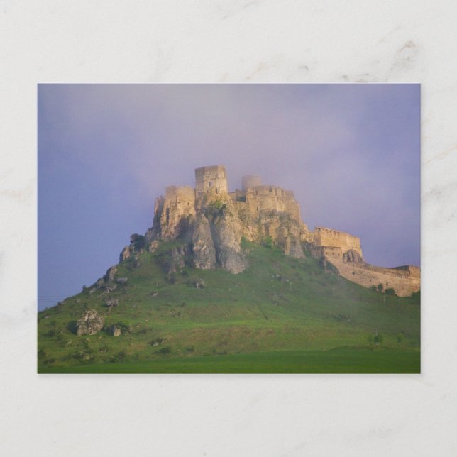 Cartão Postal Spissky tem névoa, Eslováquia (Frente)