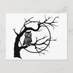 Cartão Postal Spooky Owl na árvore
