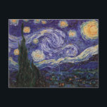 Cartão Postal Starry Night, Van Gogh Santo da cidade francesa Re<br><div class="desc">Uma cidade francesa "Remy Santo" está em chamas com a luminescência de estrelas numa noite estelar azul. Luz estelar sobre a cidade com nuvens,  estrelas e lua amarela brilhante na meia-noite. Vintage post impressionista pintado pelo pintor francês Vincent Van Gogh.</div>