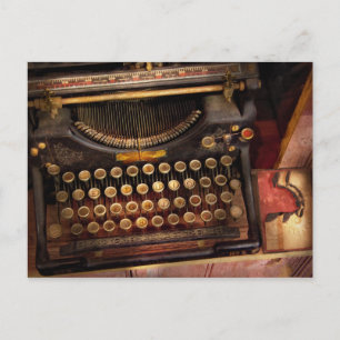 Cartão Postal Steampunk - Apenas uma máquina de escrever comum