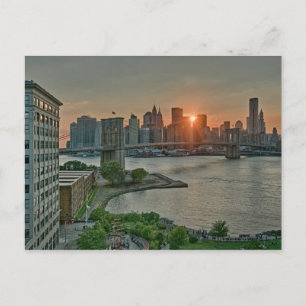 Cartão Postal Sunset sobre Brooklyn Bridge