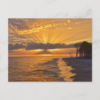 Cartão Postal Sunset Sunbeams na Ilha Dauphin, Alabama