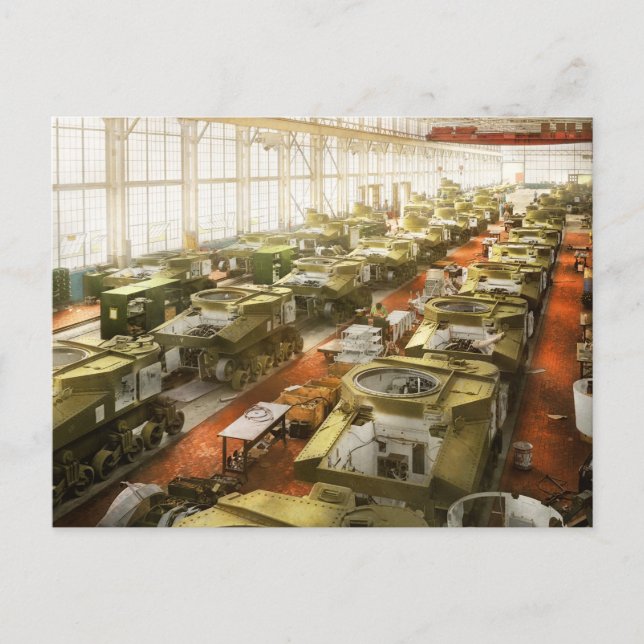Cartão Postal Tanque - Fábrica - Tanques para as memórias de 194 (Frente)