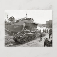 Tanques Sherman da Segunda Guerra Mundial desembar