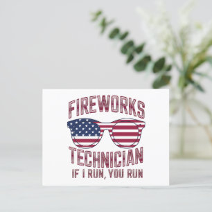 Cartão Postal Técnico de Fogos de Artifício 4 de Julho Engraçado